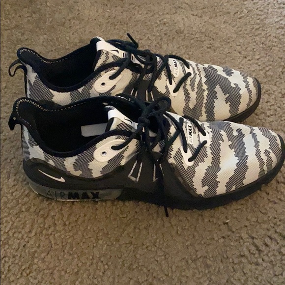 Nike Other - Nike Air Max Sequent 3 Camo Running Sneaker